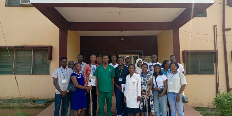 Students of the Geography Department OAU Donate to the Emergency Medicine Department, OAUTHC