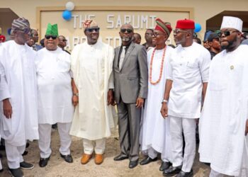 OAUTHC’S CMD JOINS GOV. ADELEKE AND GOV OBASEKI IN COMMISSIONING BUILDINGS AT WESLEY GUILD HOSPITAL