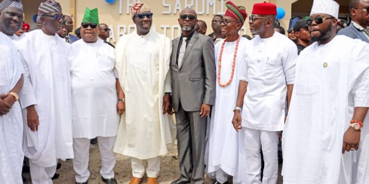 OAUTHC’S CMD JOINS GOV. ADELEKE AND GOV OBASEKI IN COMMISSIONING BUILDINGS AT WESLEY GUILD HOSPITAL