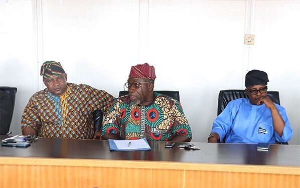 OAUTHC MANAGEMENT HOLDS INTERACTIVE FORUM WITH UNION LEADERS TO ENHANCE HEALTHCARE DELIVERY, STAFF WELFARE